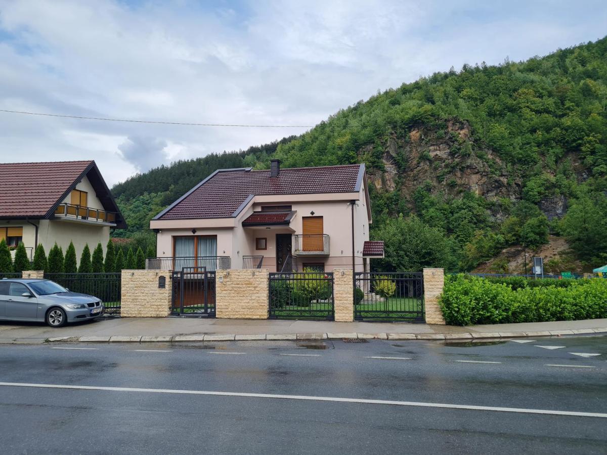 Apartmani Minjevic Bijelo Polje Exterior photo